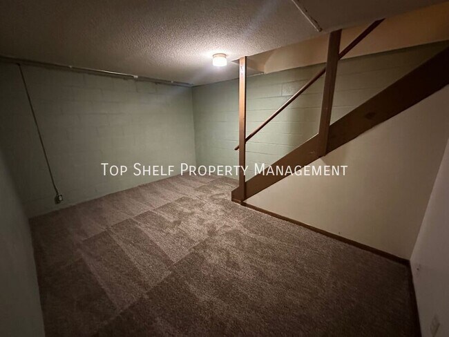 Building Photo - 6401 Lincoln Ave