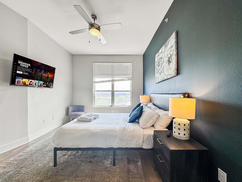 Building Photo - 2916 Indiana St