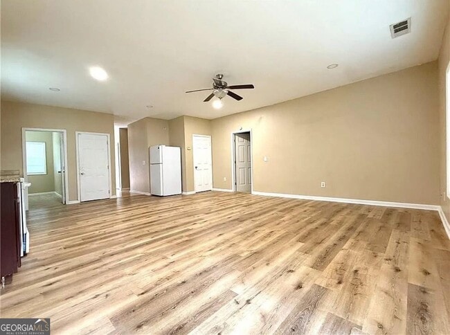 Building Photo - 4831 Oak Path