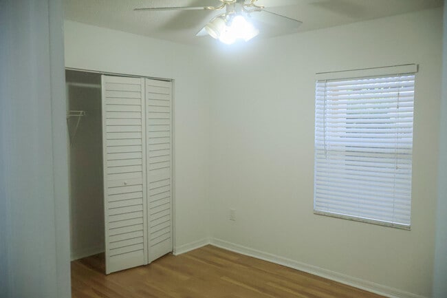 Building Photo - 14750 SW 156th Ave