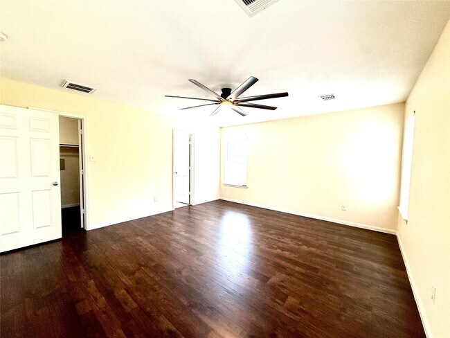 Building Photo - 15906 Arapaho Bend Ln