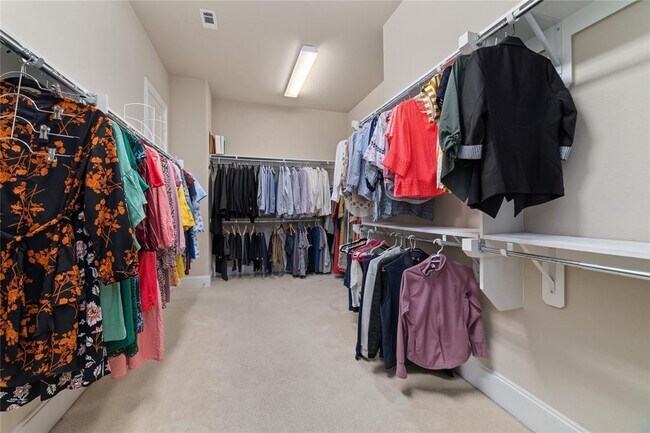Building Photo - 17402 Hankar Way