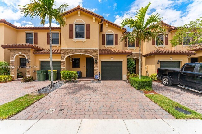 Building Photo - 3763 SE 2nd St