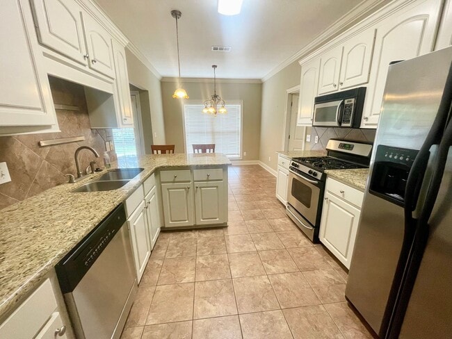 Building Photo - 3/2 Home for Rent in Brandon School District