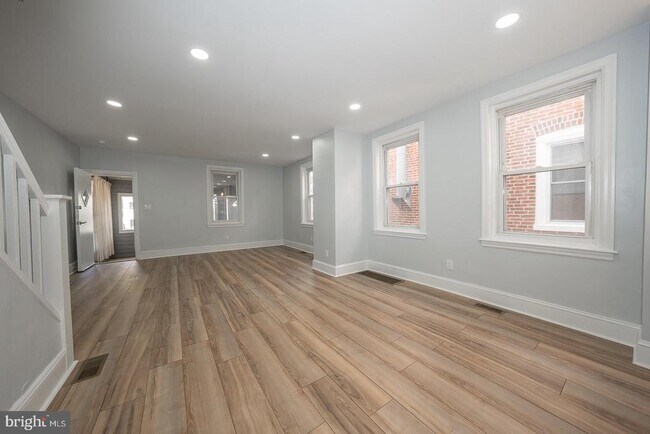 Building Photo - 145 Summit Terrace