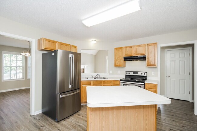 Building Photo - 154 Chief Ct