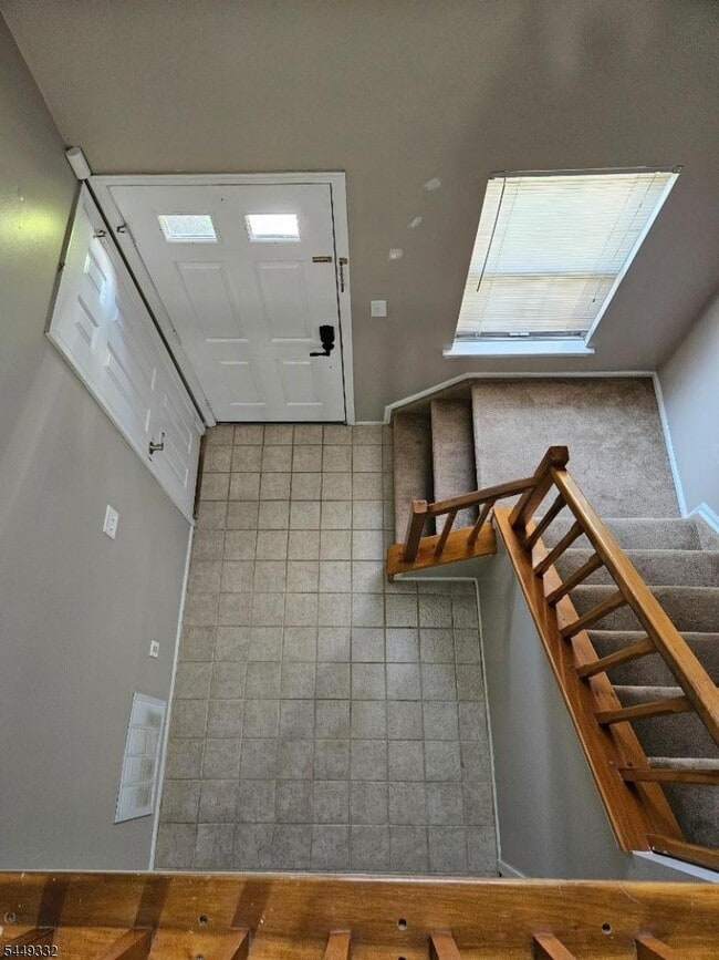 Building Photo - 271 Abbey Dr