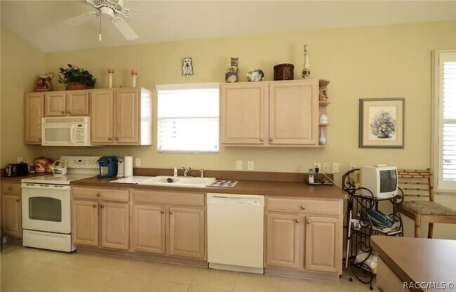 Building Photo - 1063 W Diamond Shore Loop