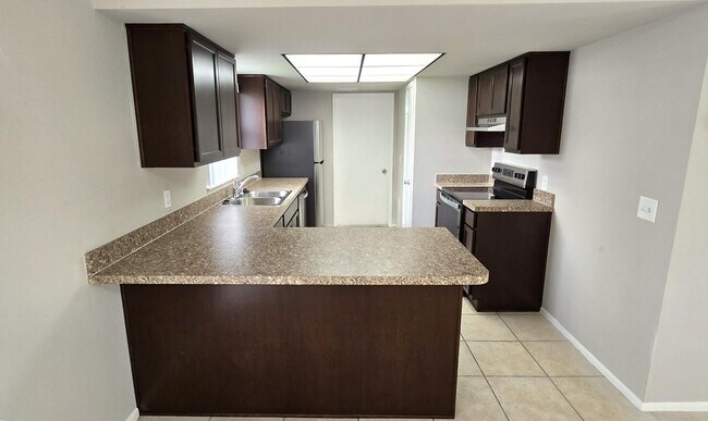 Building Photo - 872 Aspenwood Cir