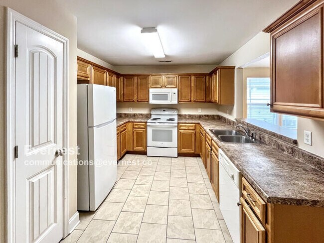 Building Photo - 1521 Southernwood Dr