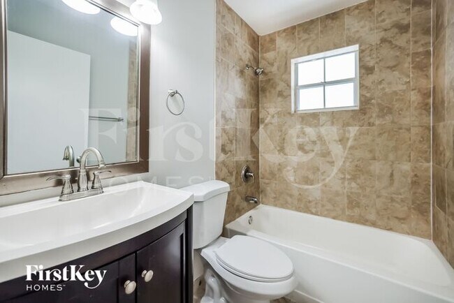 Building Photo - 15132 Northwest 89th Place