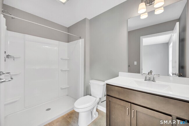 Building Photo - 88 Woodhouse Ave