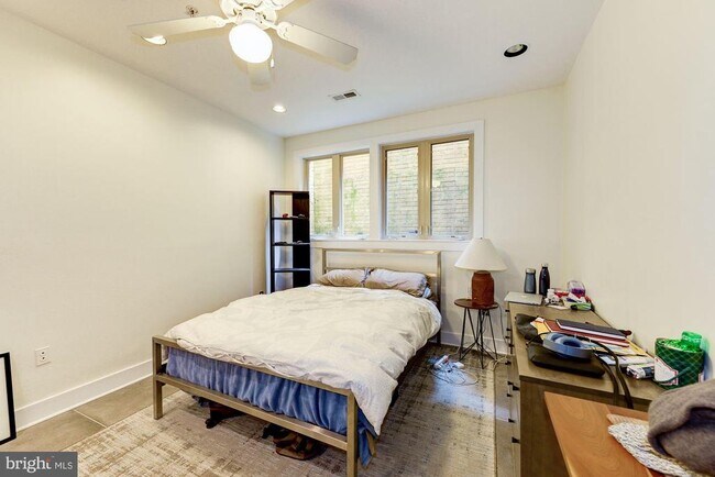 Building Photo - 2363 Champlain St NW