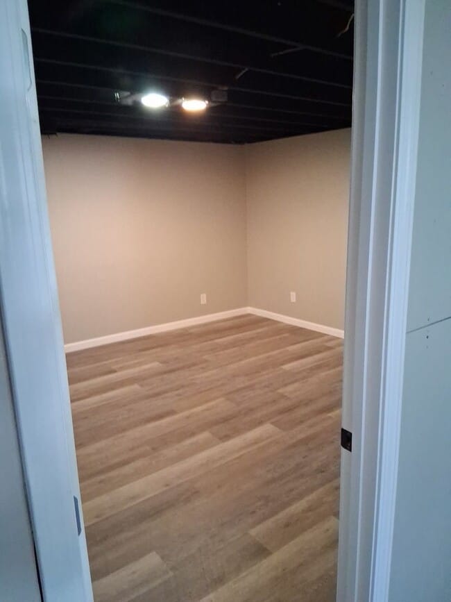 Building Photo - 3 Bed House in St. Peter's MO