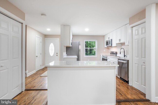 Building Photo - 3671 Waterwheel Square