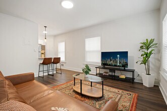 1x1 - 5th and Mercer