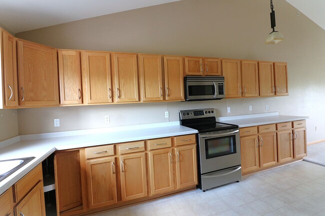 Building Photo - 7407 Granite Way