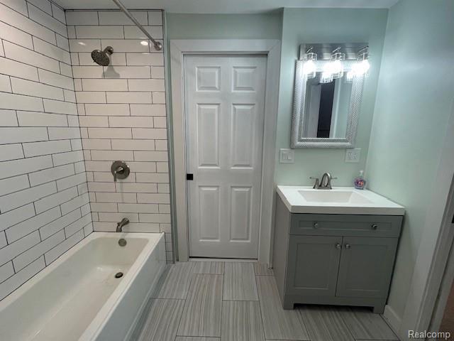 Building Photo - 21 E Church St