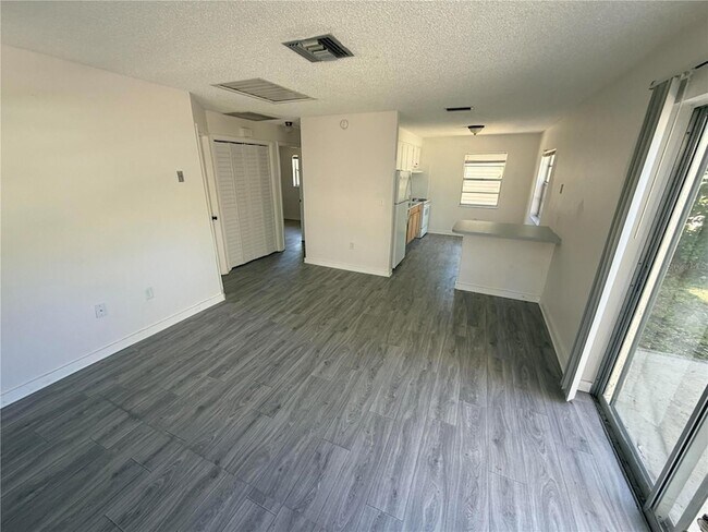 Building Photo - 7434 Chapel Ave
