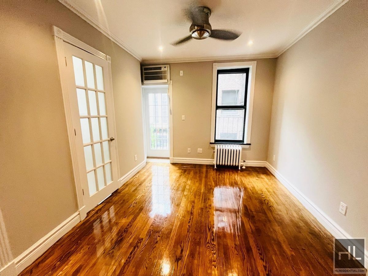 Building Photo - Renovated Gramercy 2-Bedroom with Modern F...