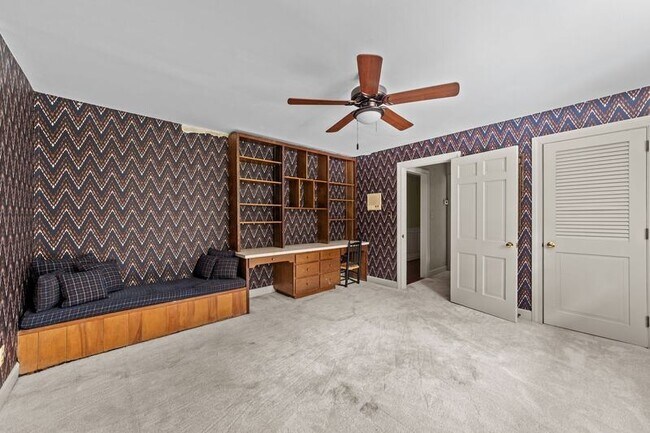 Building Photo - 221 Magnolia Ln