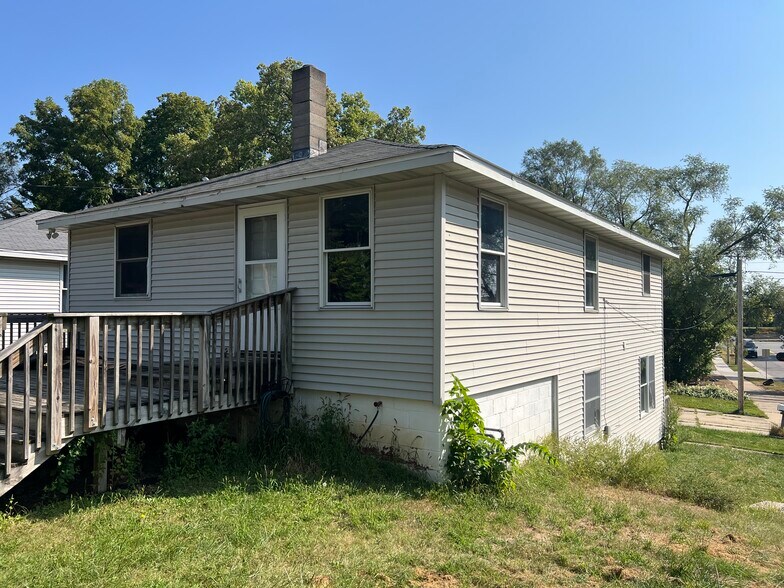 Building Photo - 1801 Loftsgordon Ave