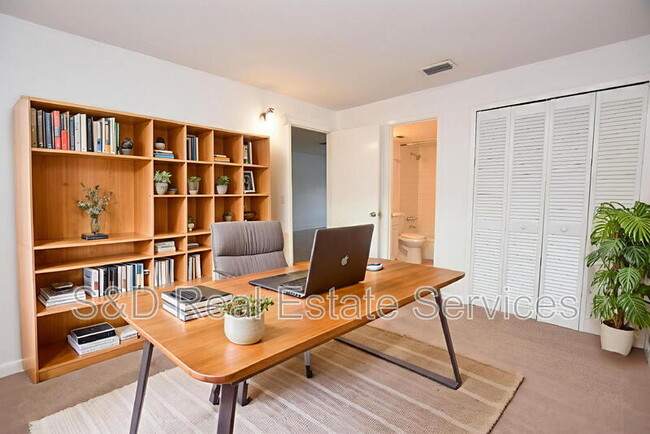 Building Photo - 141 Fernery Rd