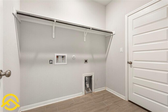 Building Photo - 3008 Sage Ranch Dr