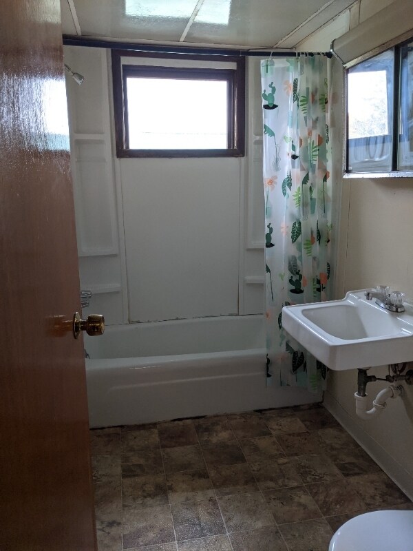 Building Photo - 76 Liberty St