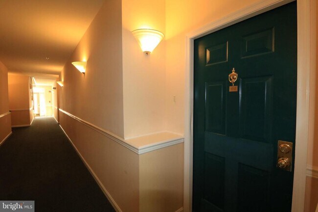 Building Photo - 12000 Amber Ridge Cir
