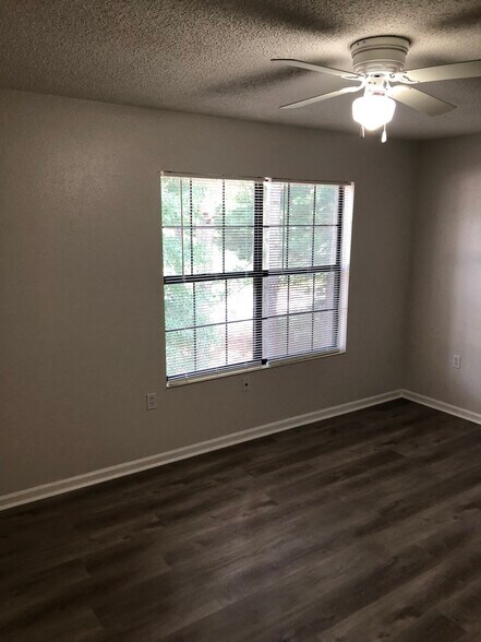 Building Photo - 7703 Falcon Rest Cir