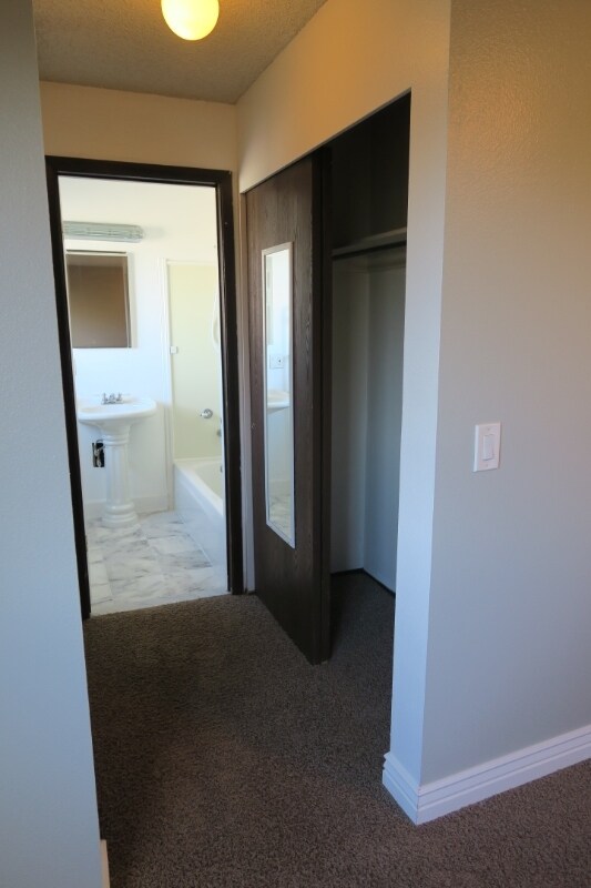 Building Photo - 7800 S Chadbourne Dr