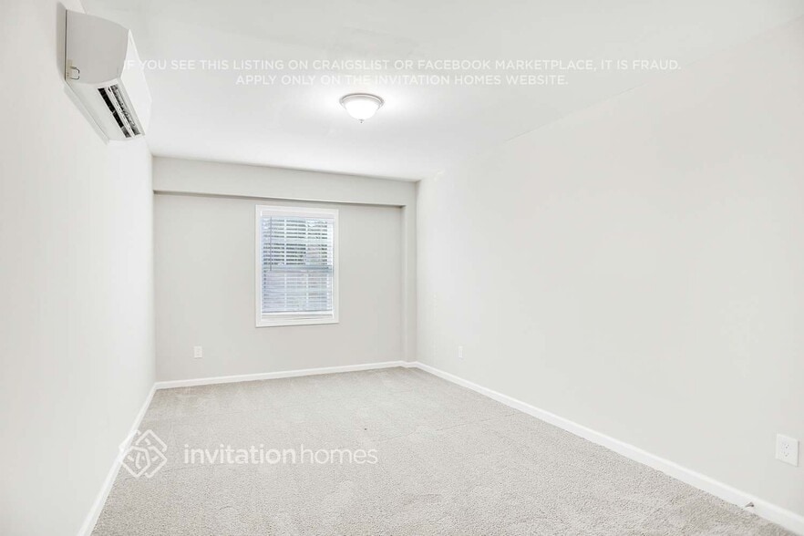 Building Photo - 3003 Orion Dr