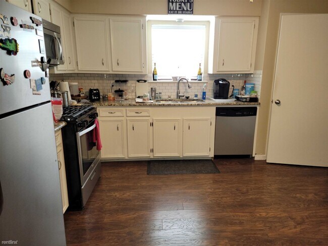 Building Photo - 3 br, 2 bath House - 3900 Windwood Cir