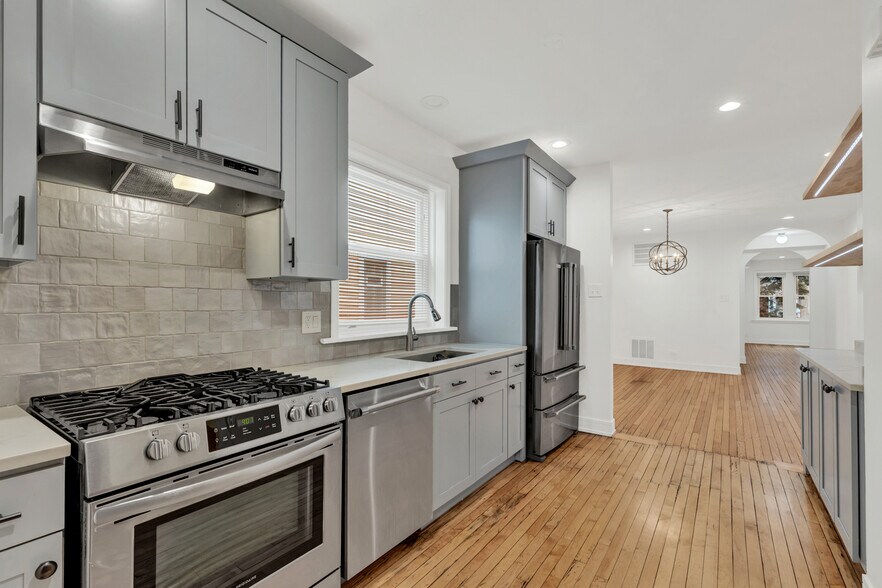 Building Photo - 1109 Cleveland St