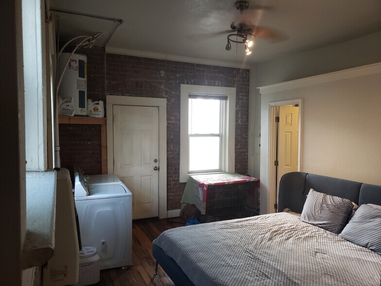 Building Photo - 514 Harrison St