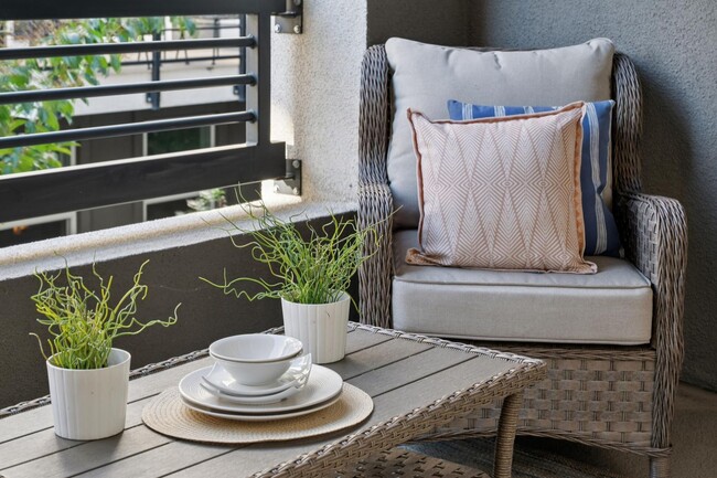 Building Photo - 3479 Client Cmn