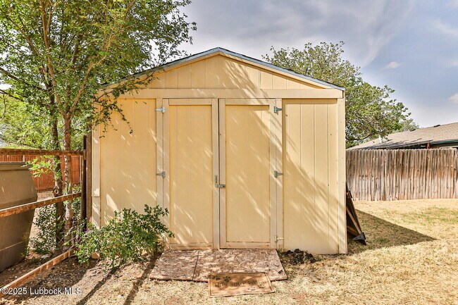 Building Photo - 8304 Fremont Ave