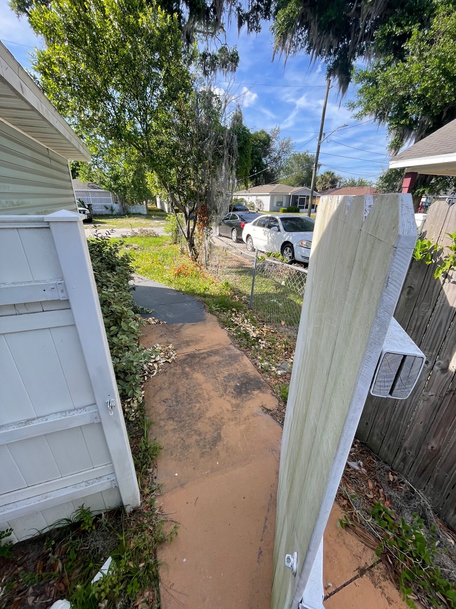 Building Photo - 4606 Wood Ave