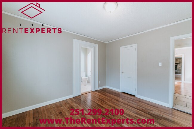 Building Photo - 254 Pinehill Dr