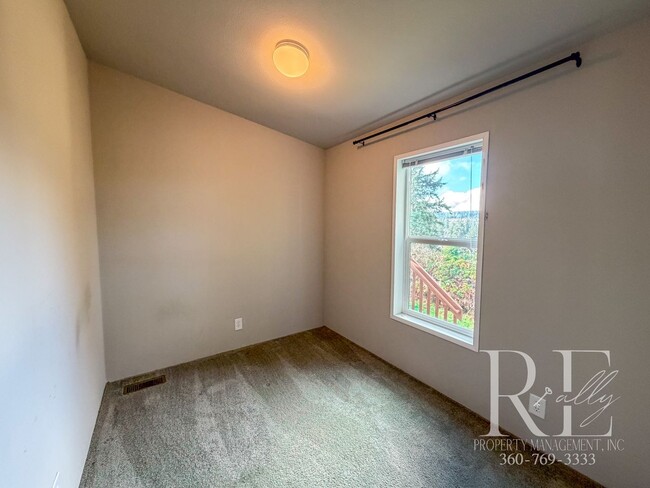 Building Photo - Newer Home with Water Views on D Street – Available Now!