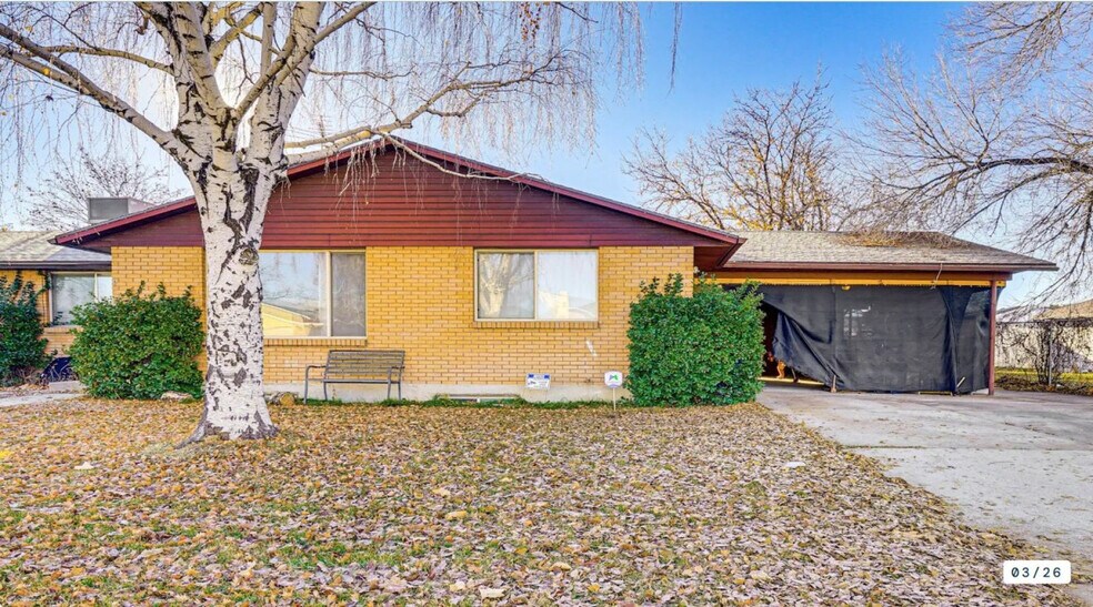 Building Photo - 602 E Acoma Rd