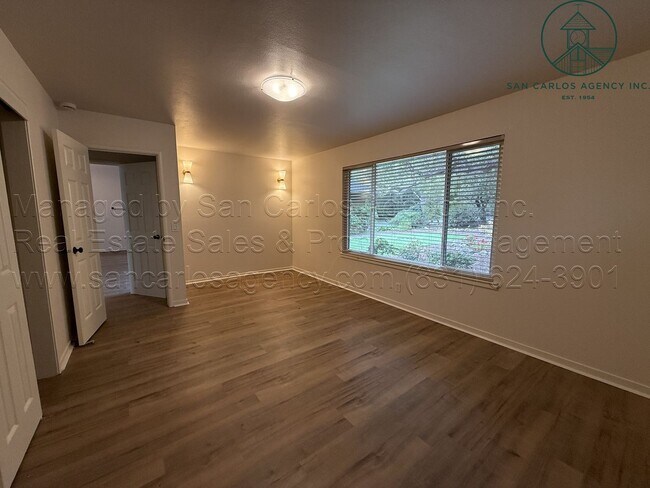 Building Photo - Remodeled Three Bedroom Upper Hatton Fields Home
