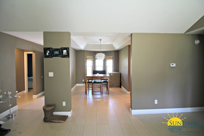 Building Photo - Great 4 Bedroom Home in Fort Walton