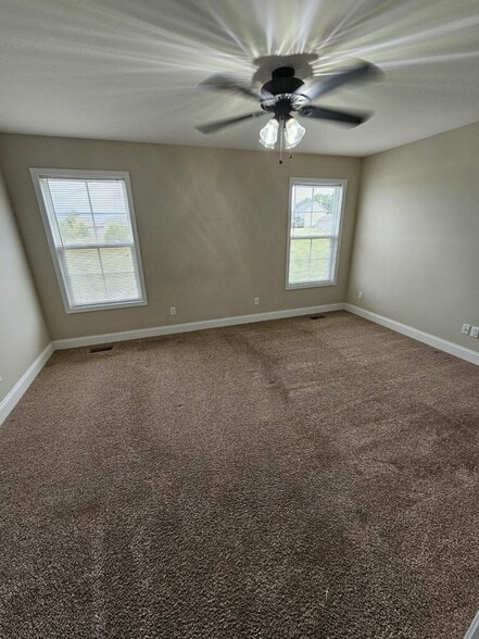 Building Photo - 4905 Cedar Creek Cir