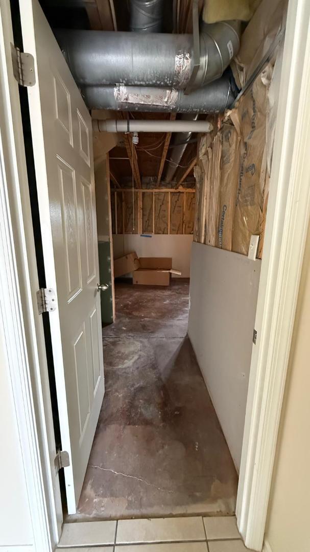 Building Photo - 12 Council Ct