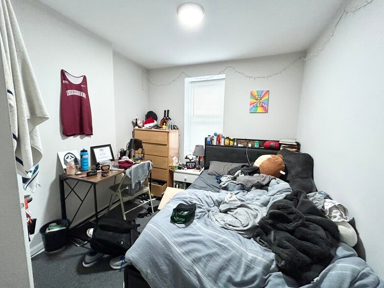 Building Photo - 87 Hammond St