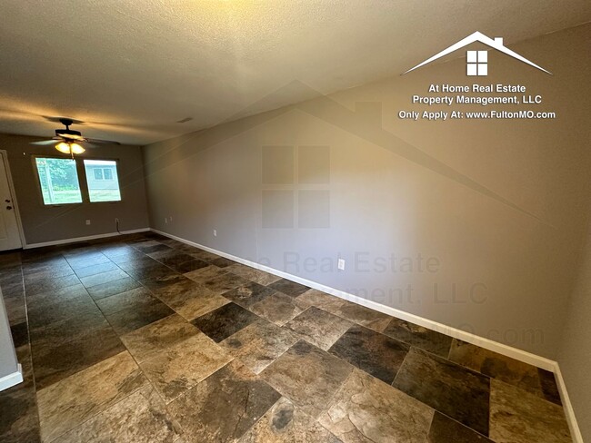 Building Photo - 107 Spruce Dr