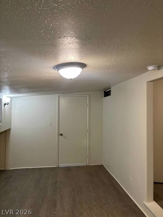 Building Photo - 5051 Sitka Ln