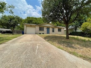 Building Photo - 7712 Elderberry Dr